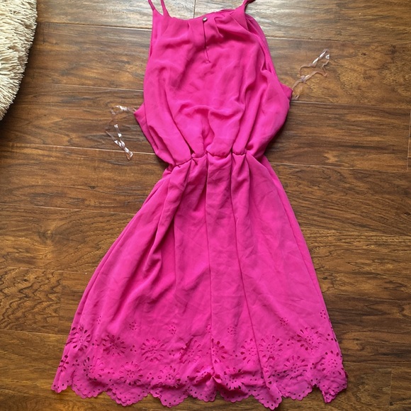 Spring Dress 🌷 - Picture 8 of 9